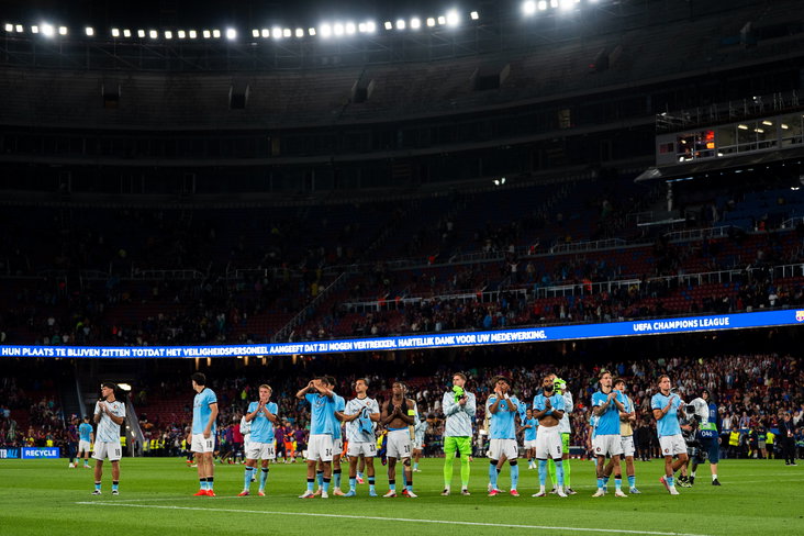 Feyenoord bedankt het uitpubliek bij FC Barcelona