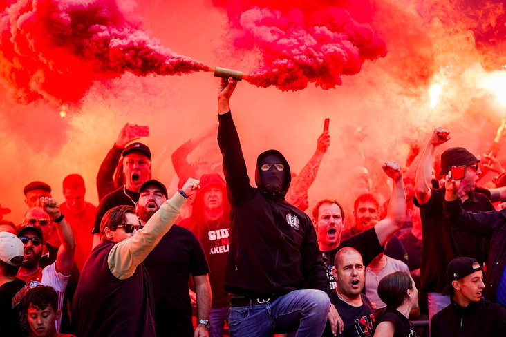Ajax-fans tijdens De Klassieker