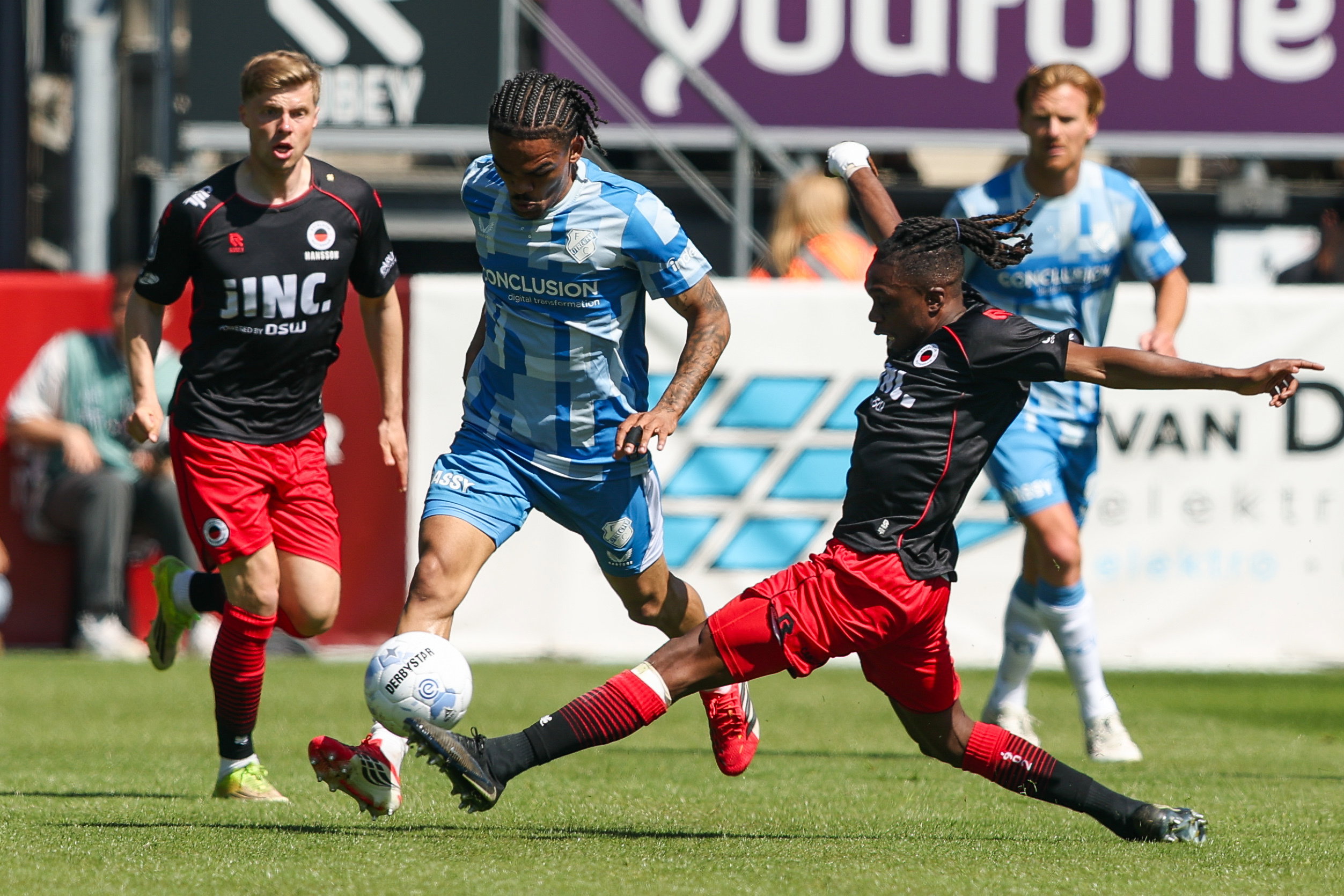 Alonzo Engwanda en Arthur Zagre