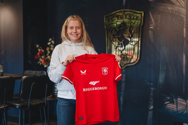 Amanda Andradóttir tekent bij FC Twente