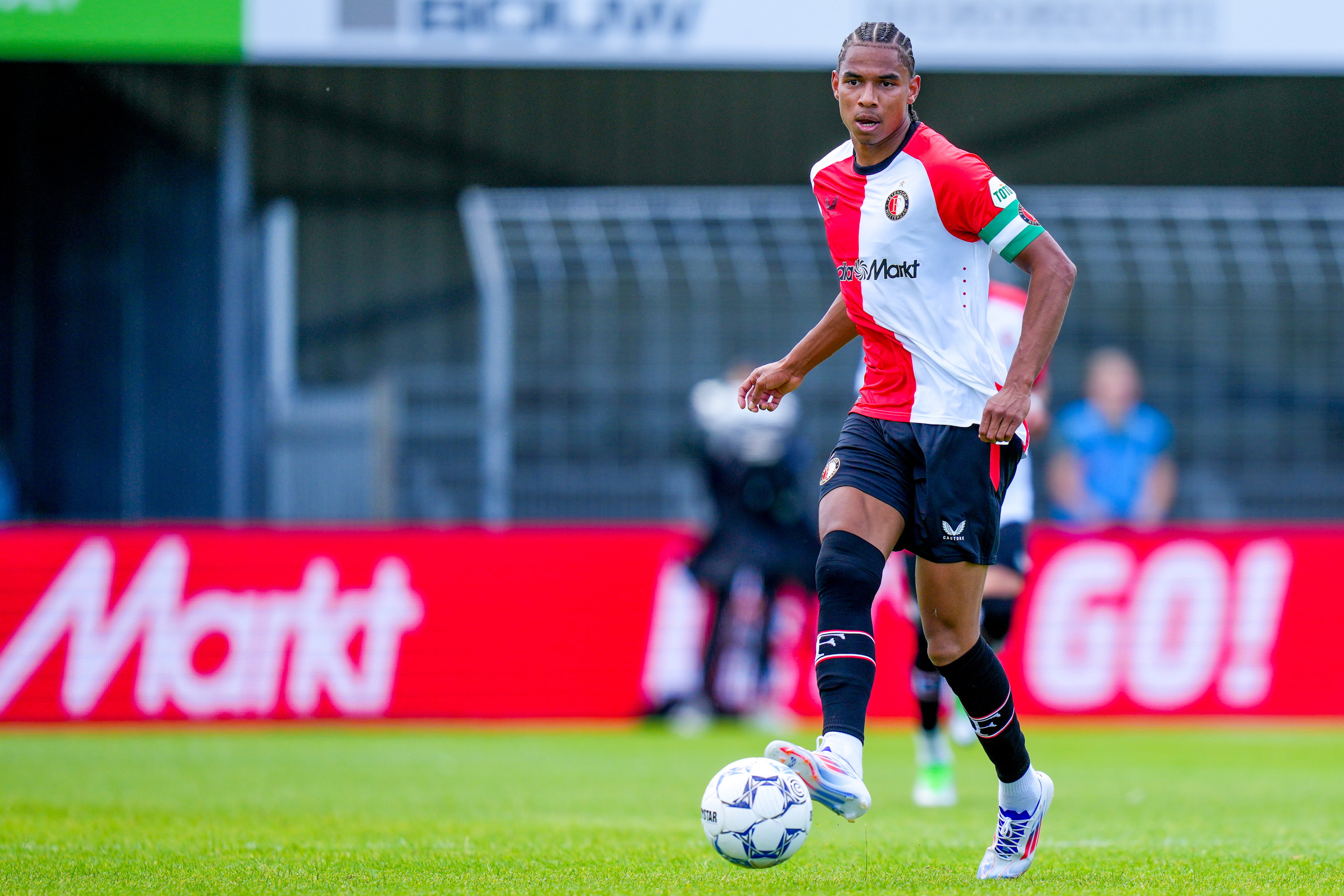 Calvin Stengs tegen FC Dordrecht