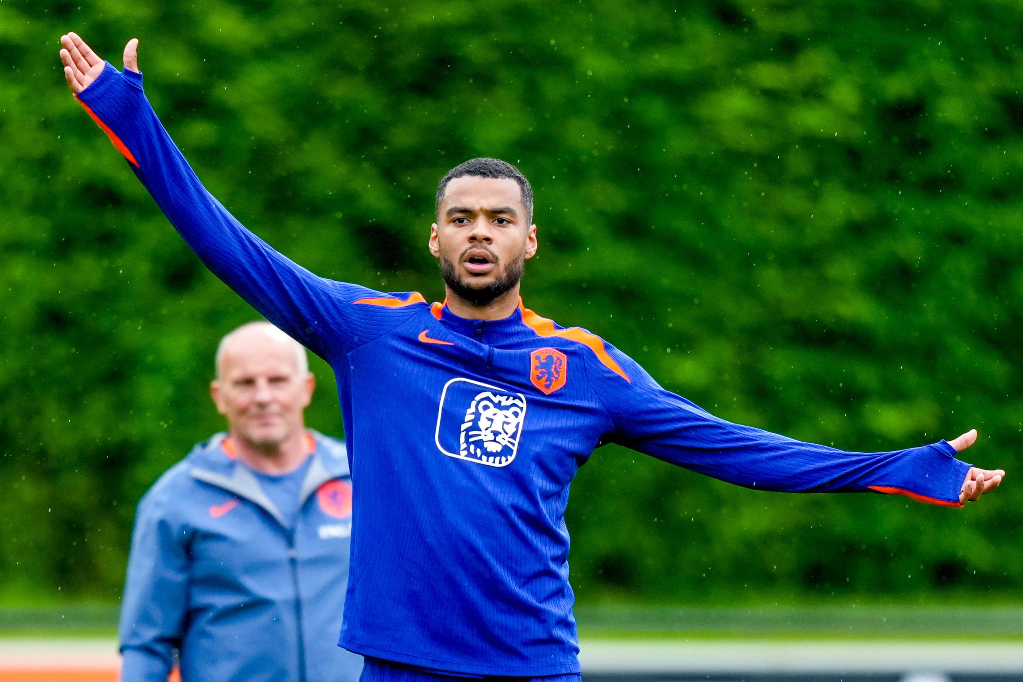 Cody Gakpo tijdens de training van Oranje