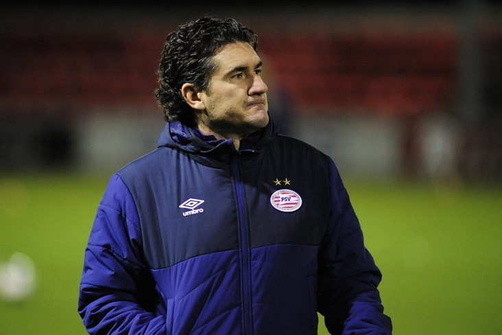 Ovidiu Stinga als assistent-trainer bij PSV