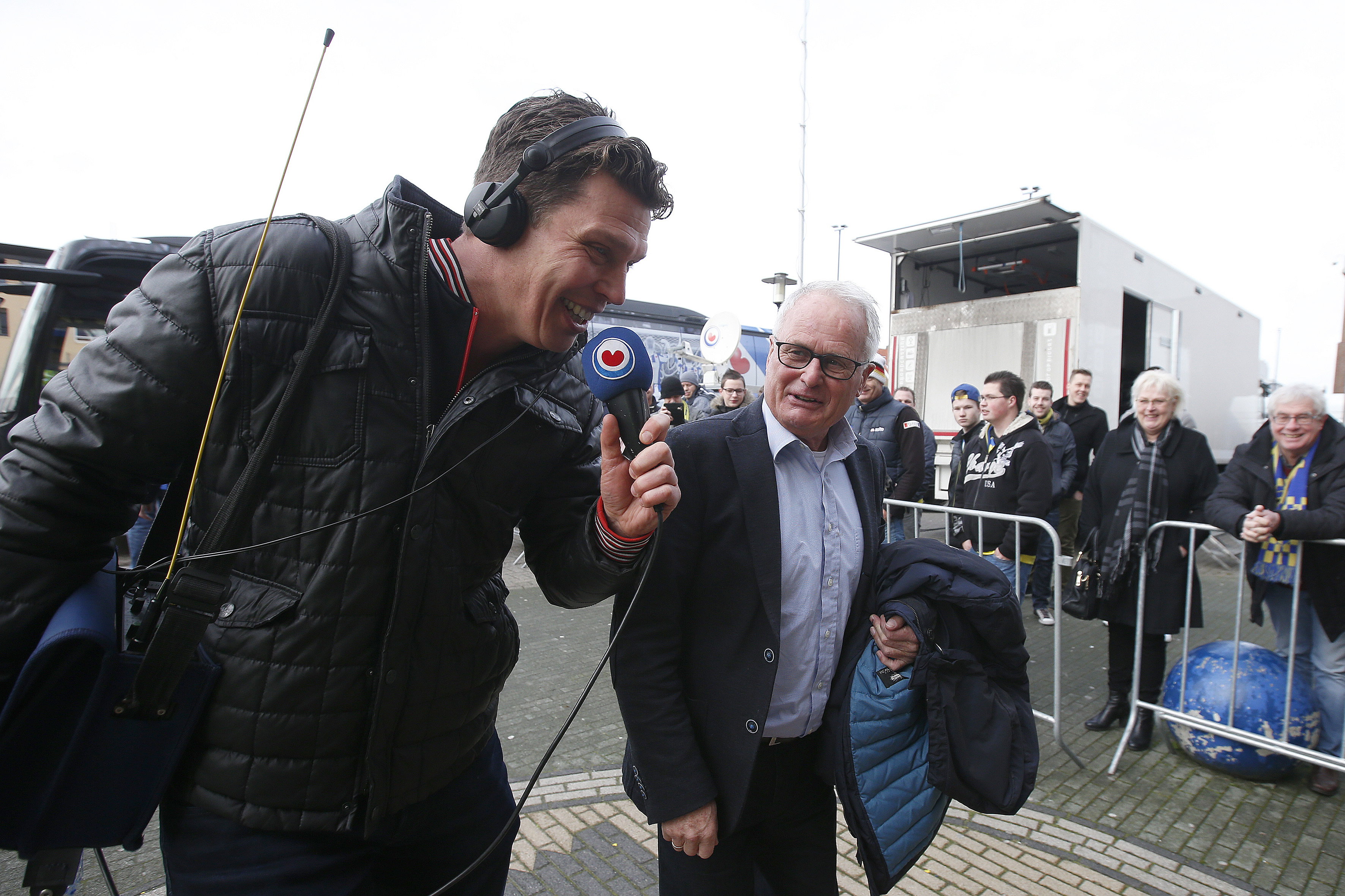 Verslaggever Arjen de Boer in gesprek met Foppe de Haan