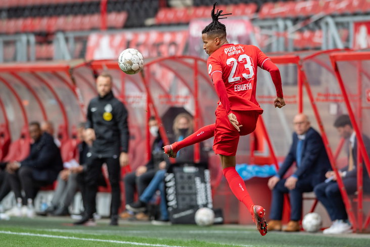 Tyronne Ebuehi in zijn tijd bij FC Twente