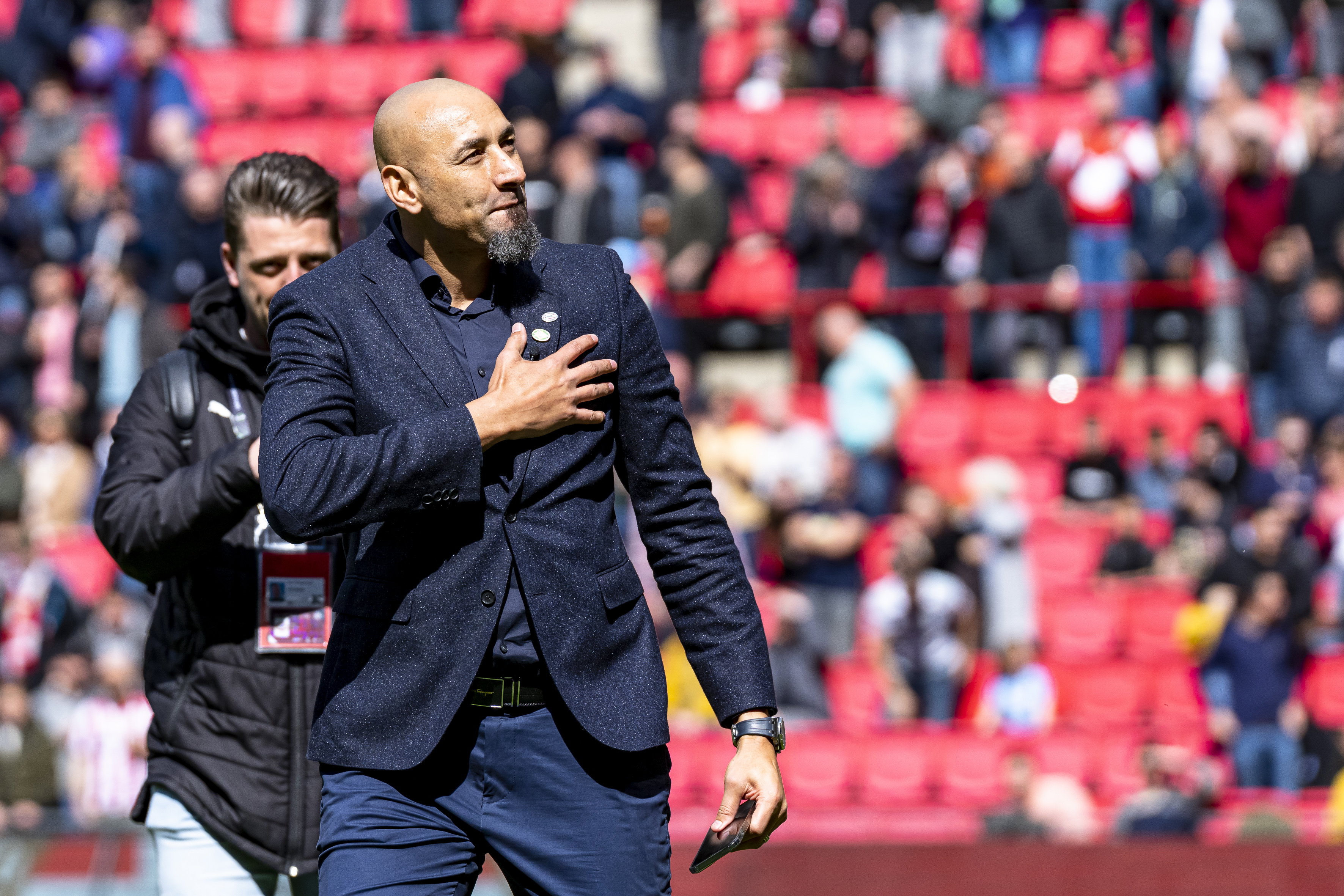 Gomes terug in het Phillips Stadion