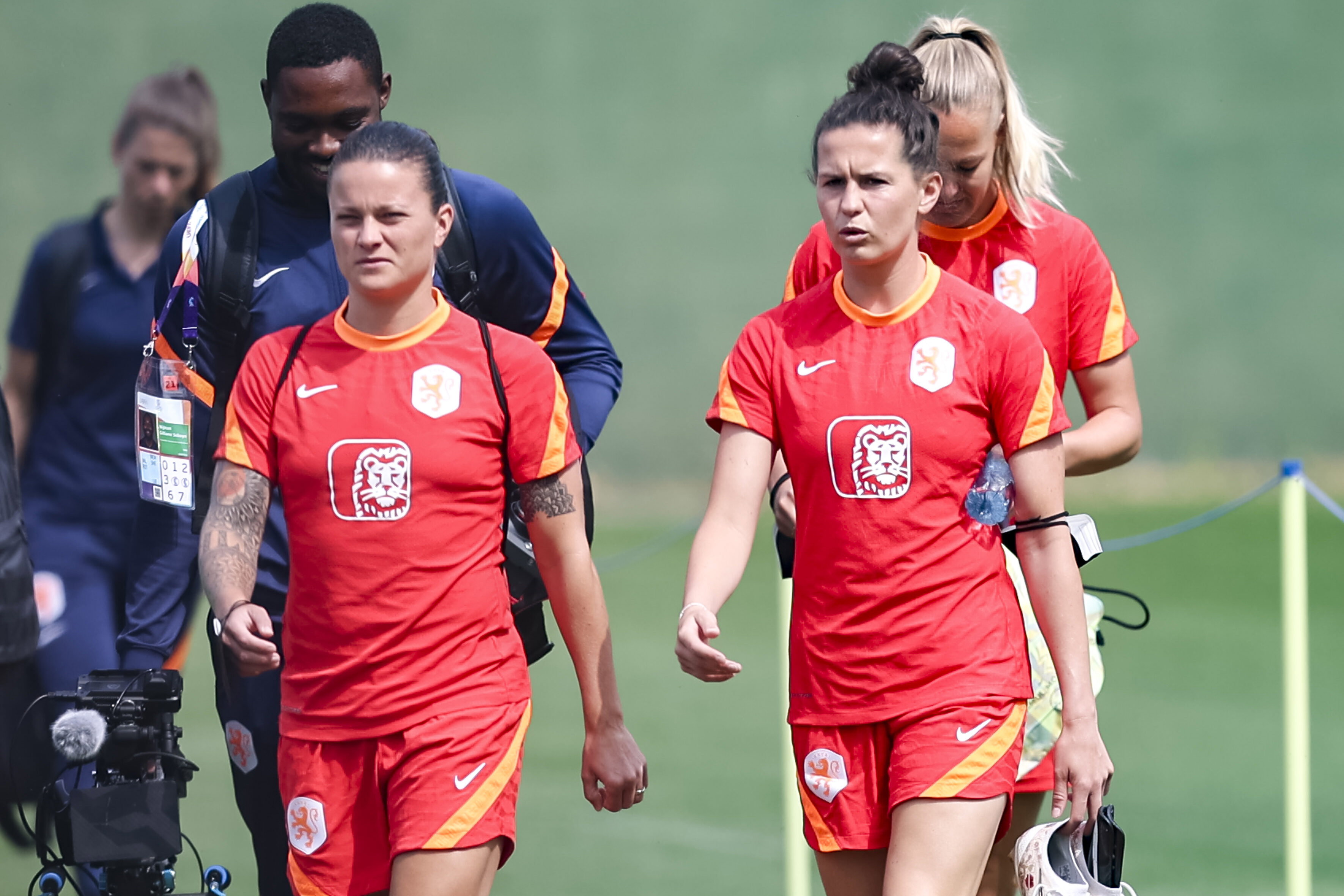 Sherida Spitse en Merel van Dongen in 2022