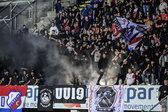Fans van FC Utrecht met vuurwerk