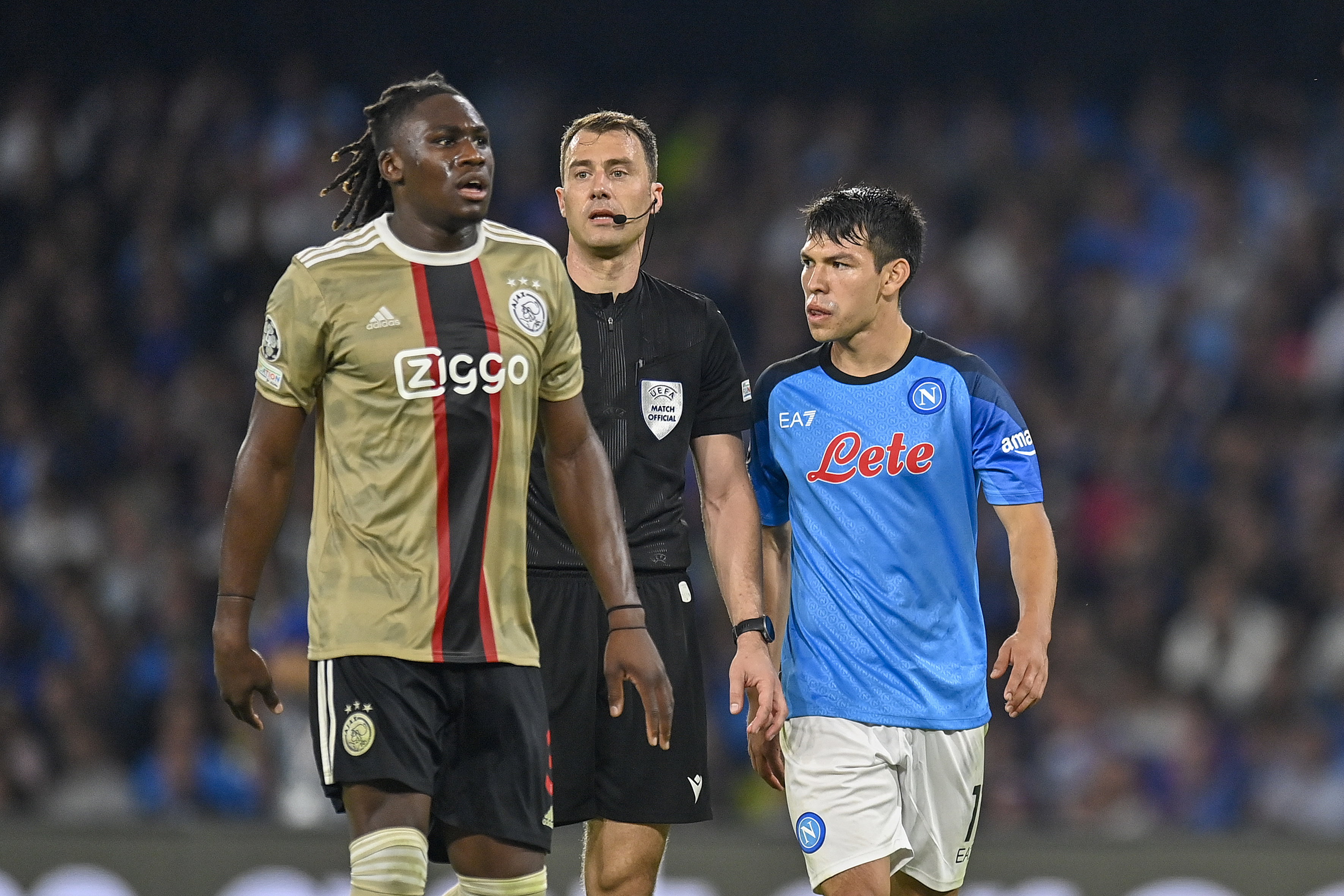 Calvin Bassey, Felix Zwayer en Hirving Lozano