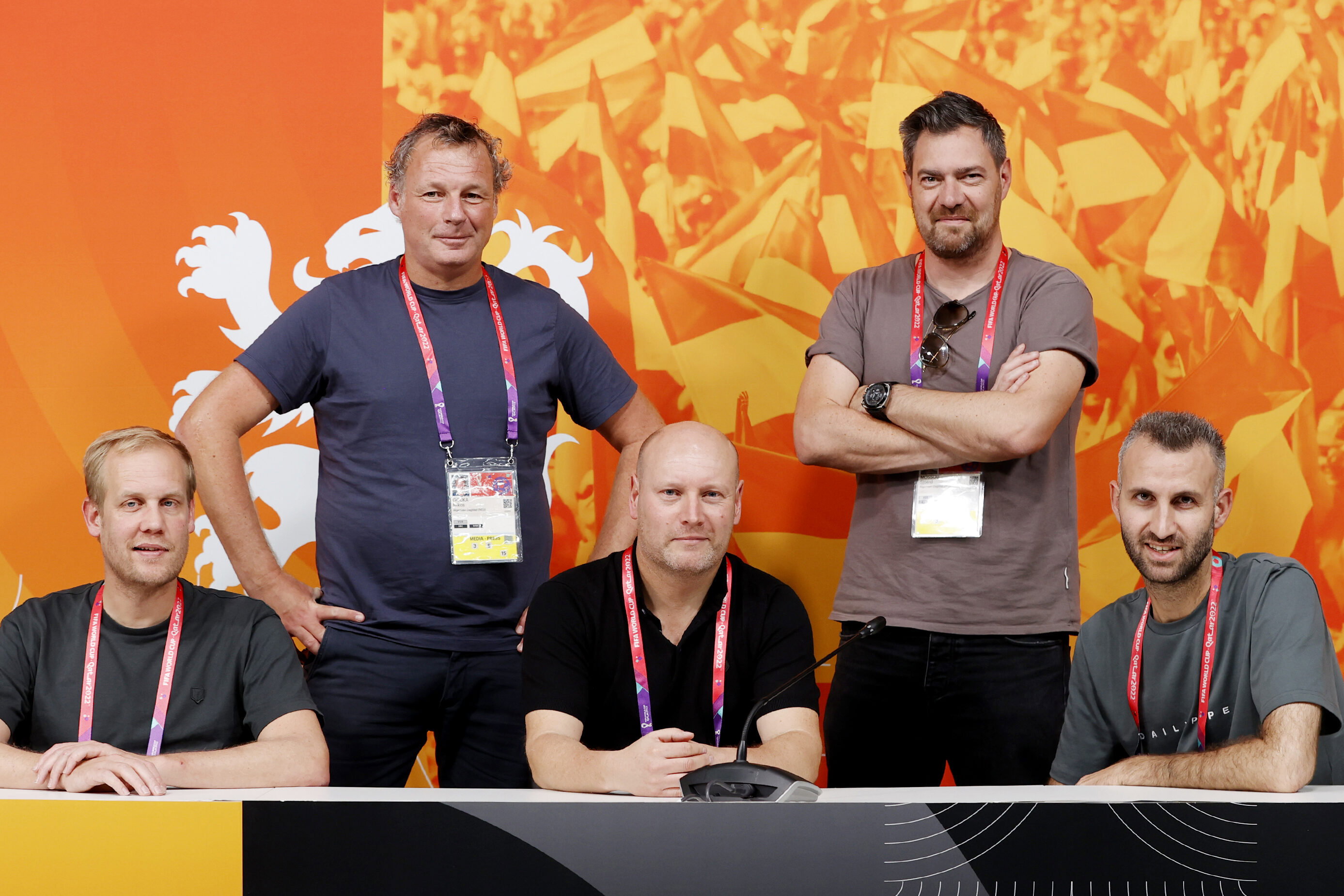 Mikos Gouka, Sjoerd Mossou, Sander van Meersbergen, Maarten Wijffels en Johan Inan van het Algemeen Dagblad