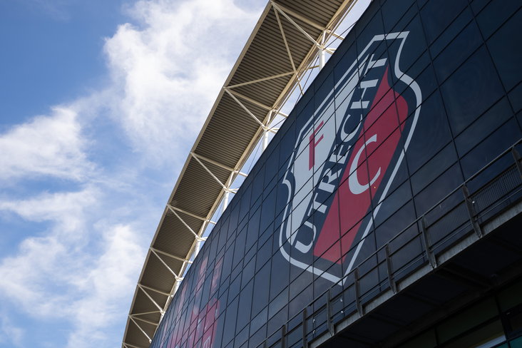 FC Utrecht-logo op Stadion Galgenwaard
