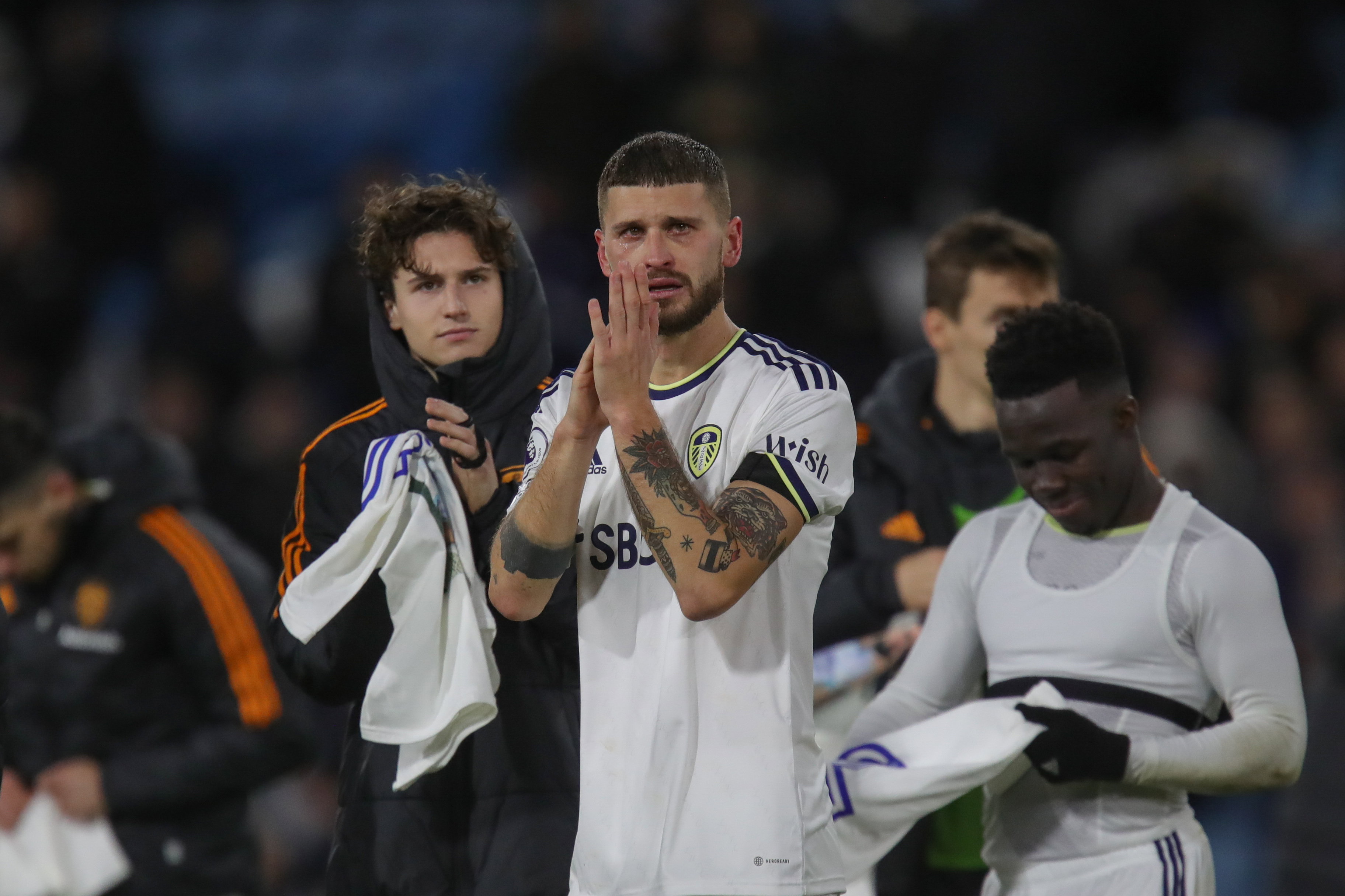Mateusz Klich neemt met tranen in zijn ogen afscheid