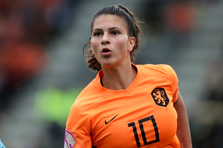Danique Noordman in actie namens Oranje O19