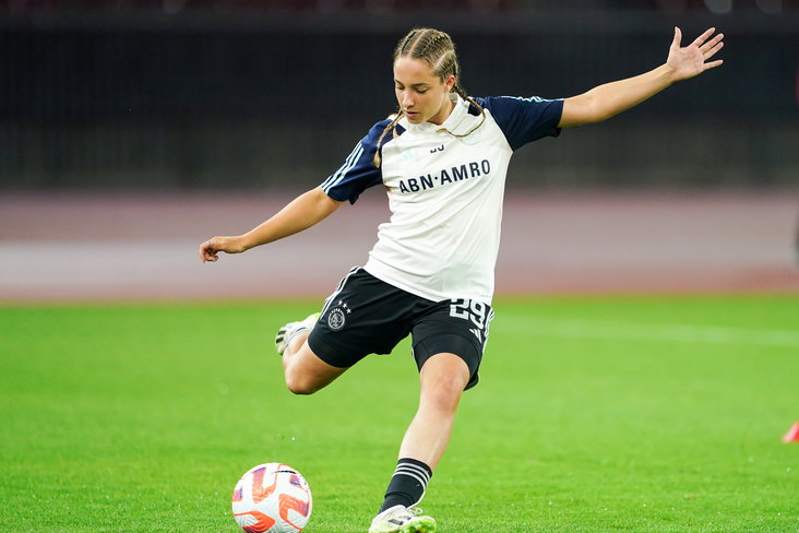 Danique Tolhoek bij Ajax