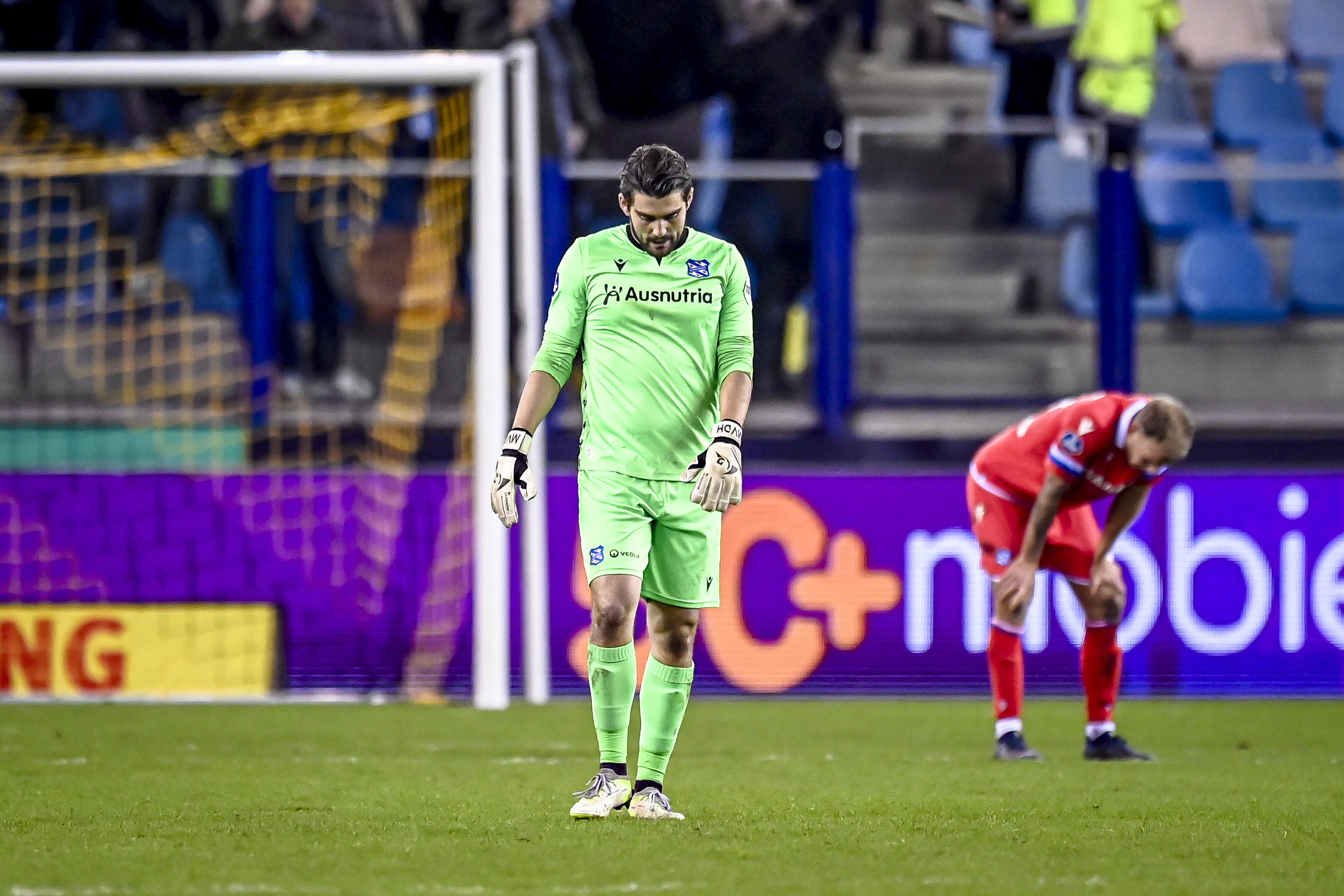 Mickey van der Hart baalt