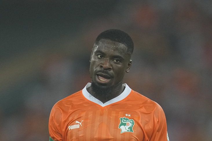 Serge Aurier namens het Ivoriaanse elftal