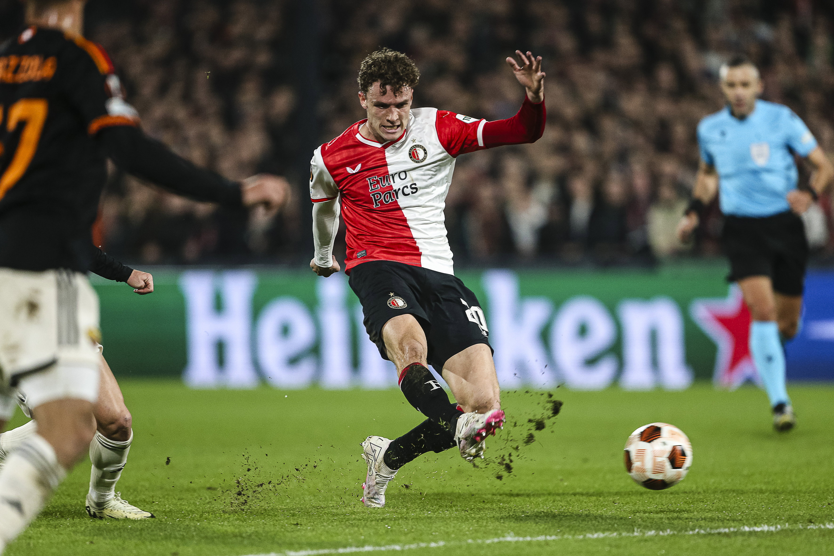 Mats Wieffer thuis tegen AS Roma