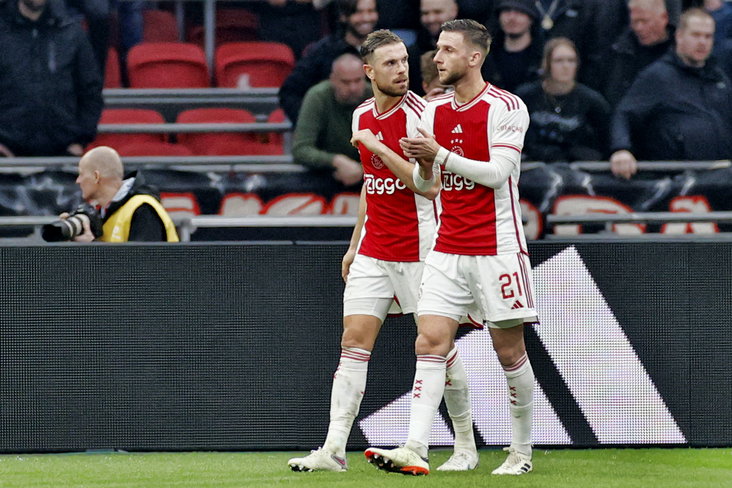 Jordan Henderson en Branco van den Boomen
