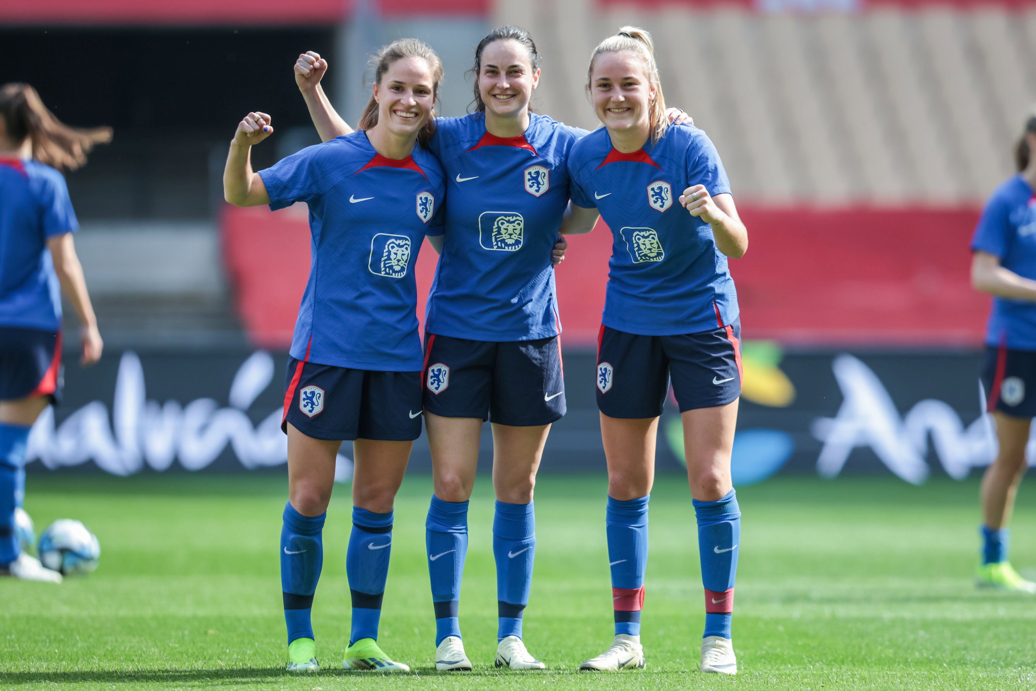 Marisa Olislagers, Caitlin Dijkstra en Wieke Kaptein