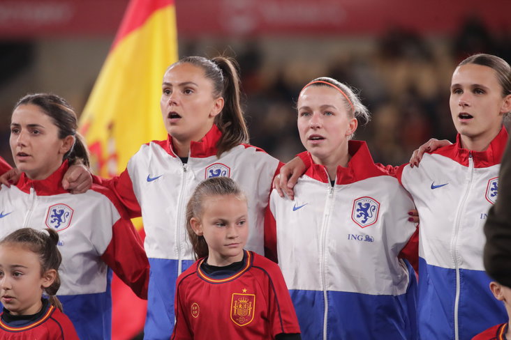 Daniëlle van de Donk, Lieke Martens, Jackie Groenen en Kerstin Casparij