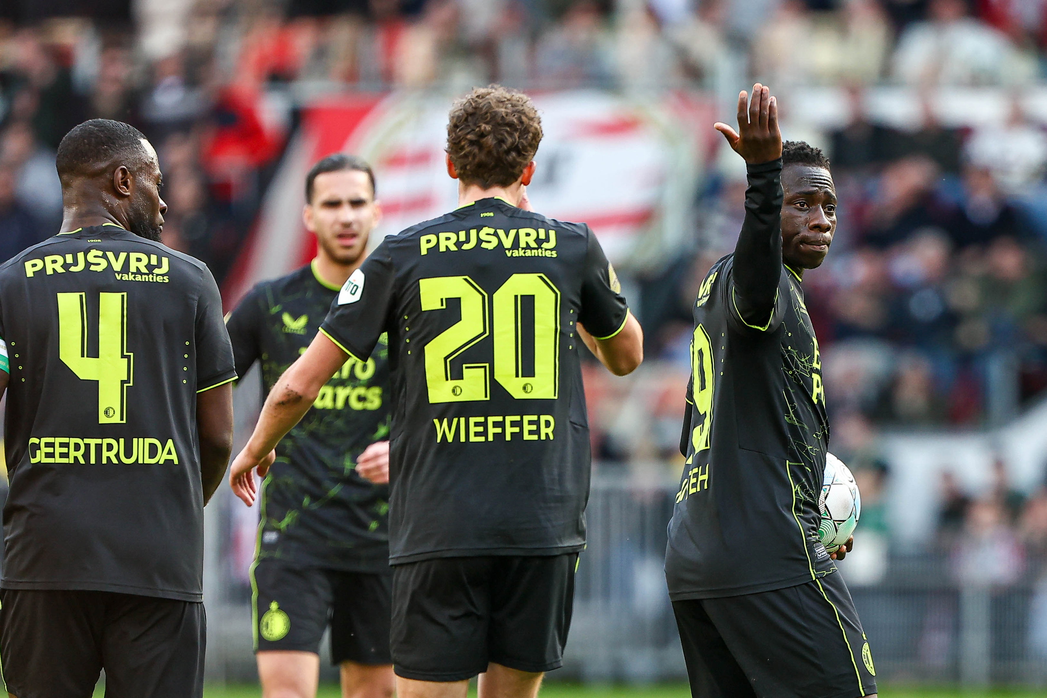 Lutsharel Geertruida, Ramiz Zerrouki, Mats Wieffer en Yankuba Minteh