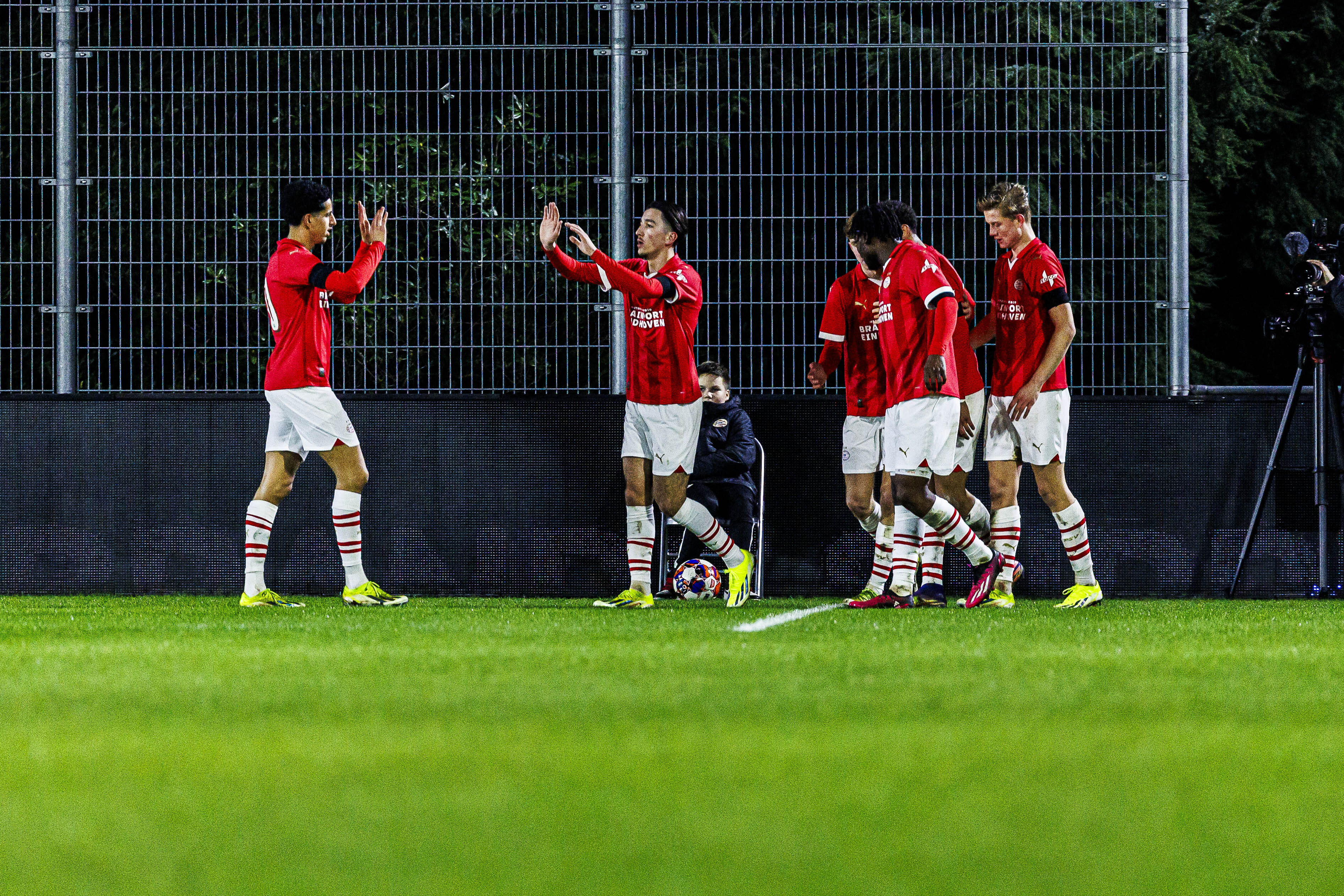 Jong PSV viert treffer