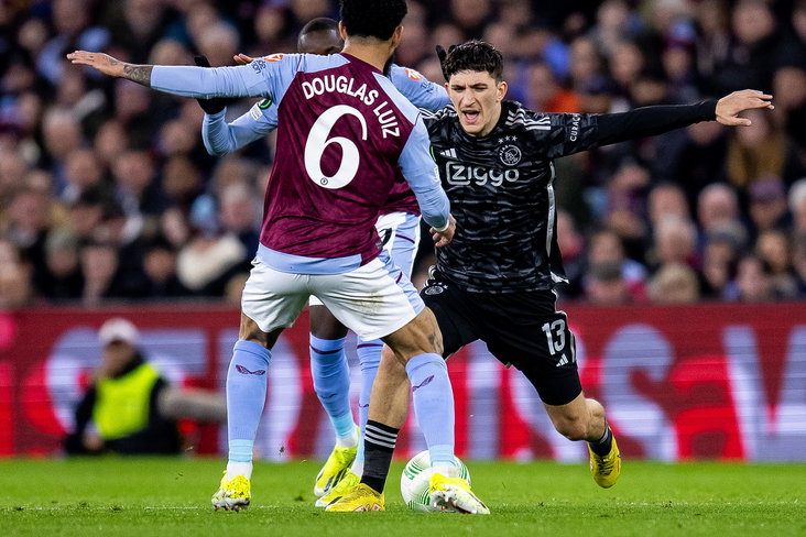 Kaplan in actie tegen Aston Villa