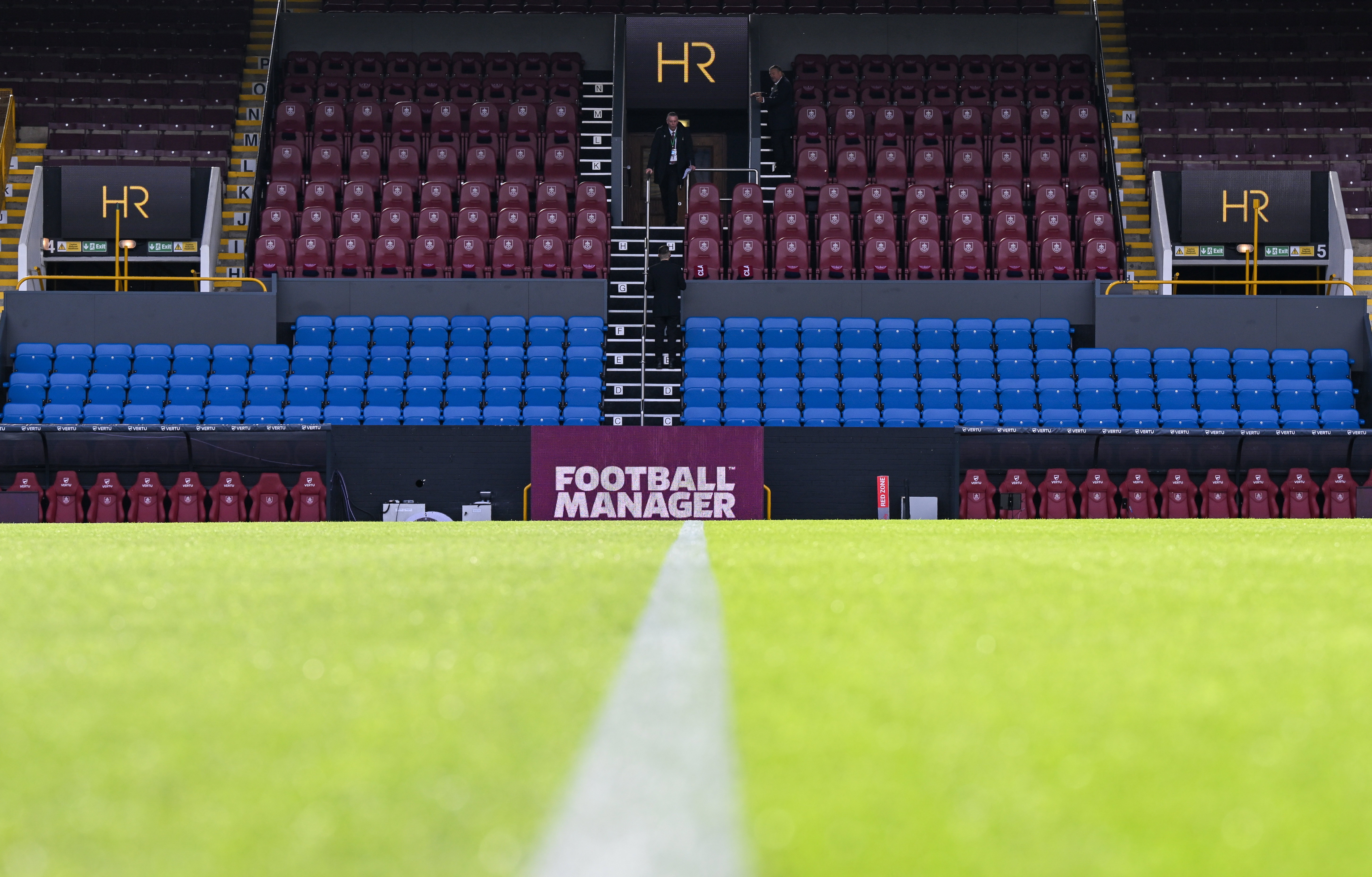 Het logo van Football Manager in een stadion