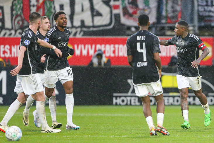 Van den Boomen, Akpom, Taylor, Hato en Bergwijn