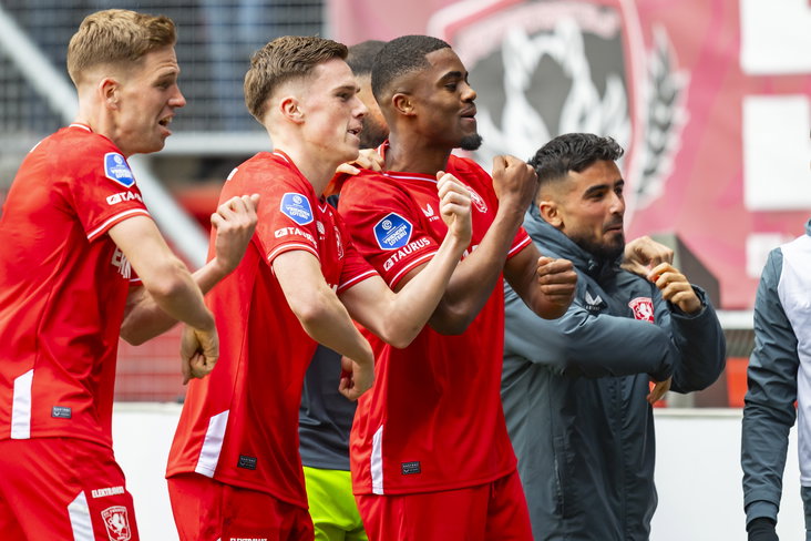FC Twente viert treffer