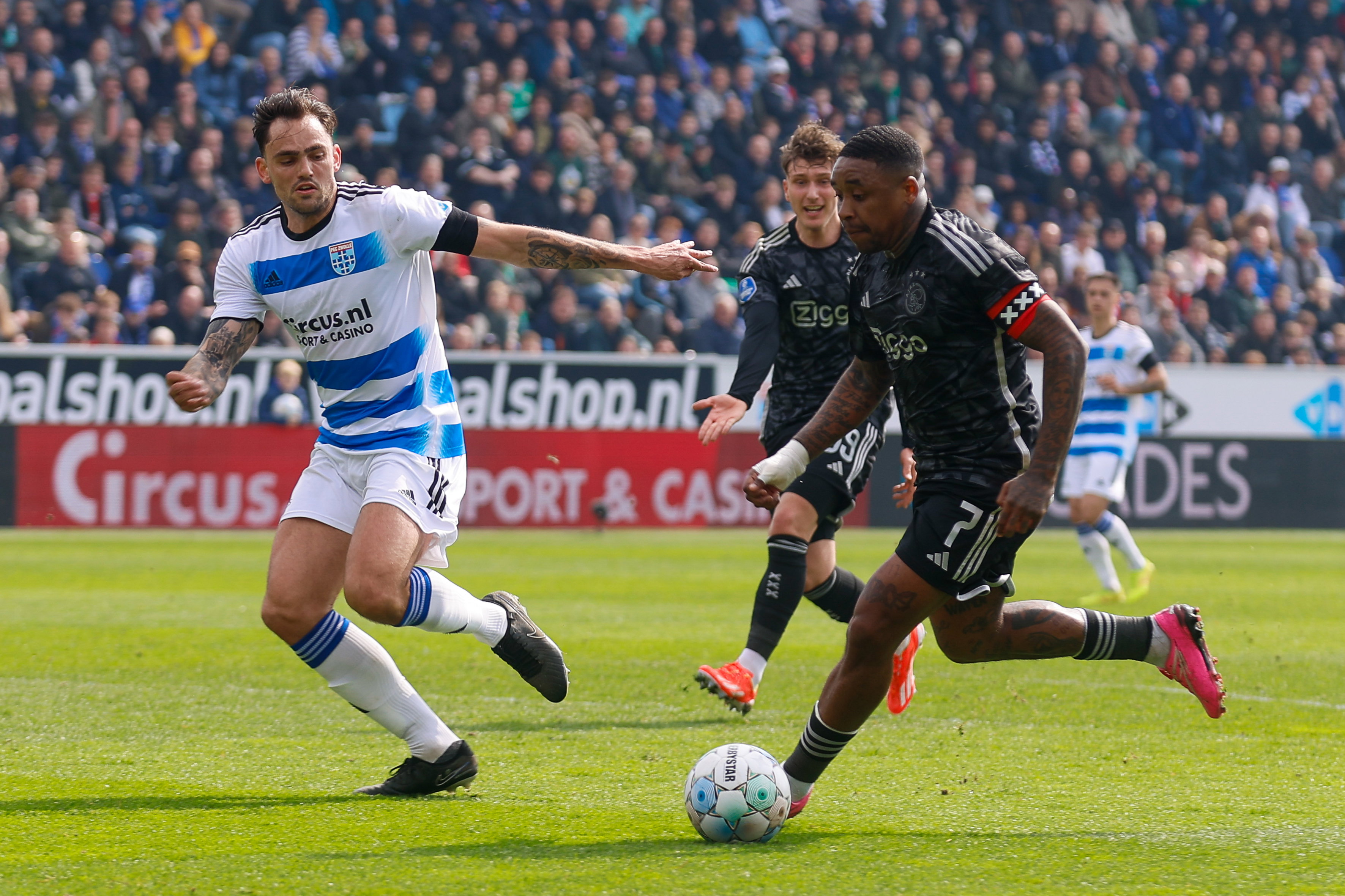 Sam Kersten en Steven Bergwijn