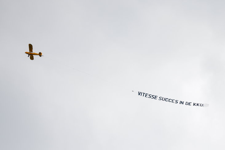 Een vliegtuig boven de Galgenwaard