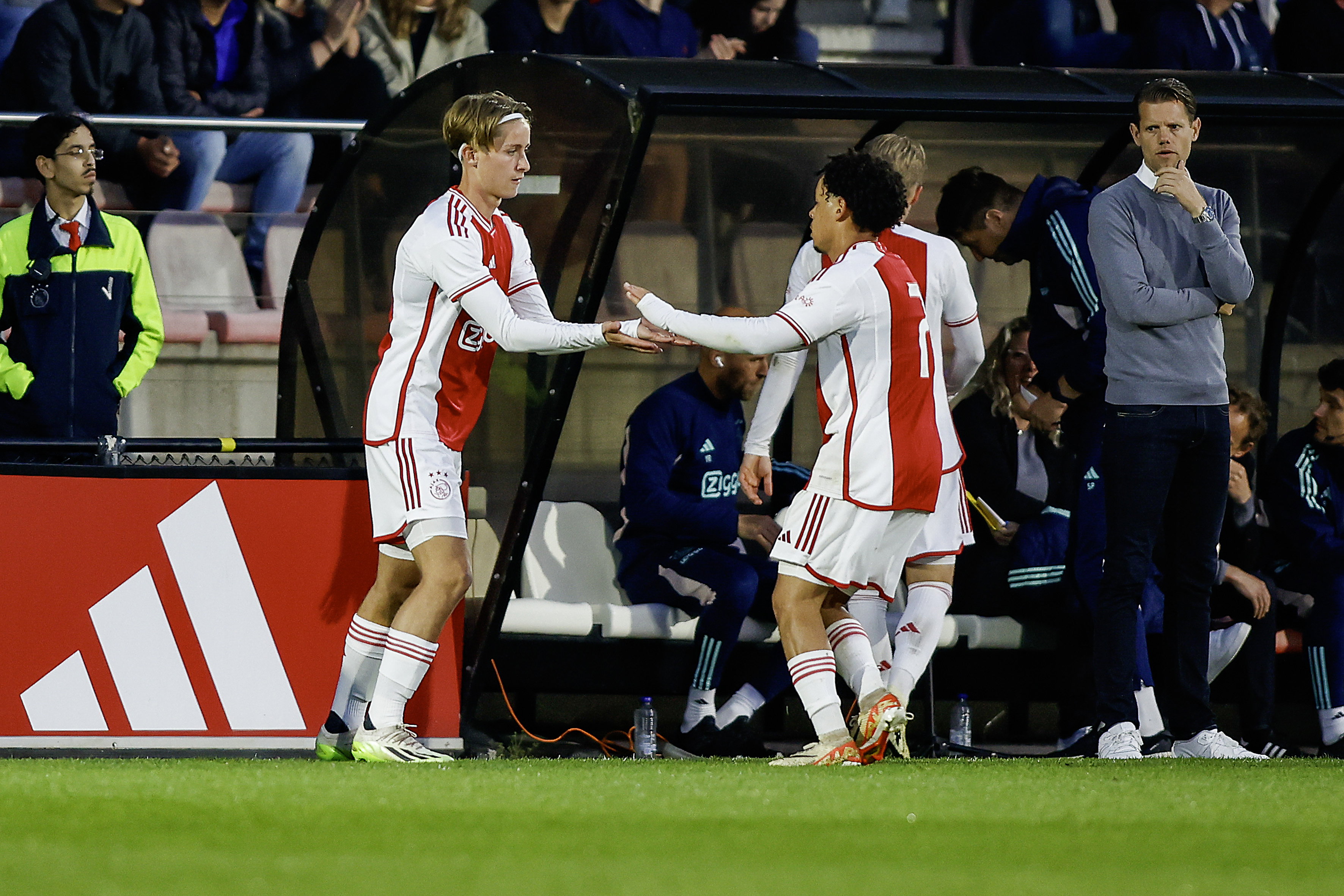Luca Messori debuteert voor Jong Ajax