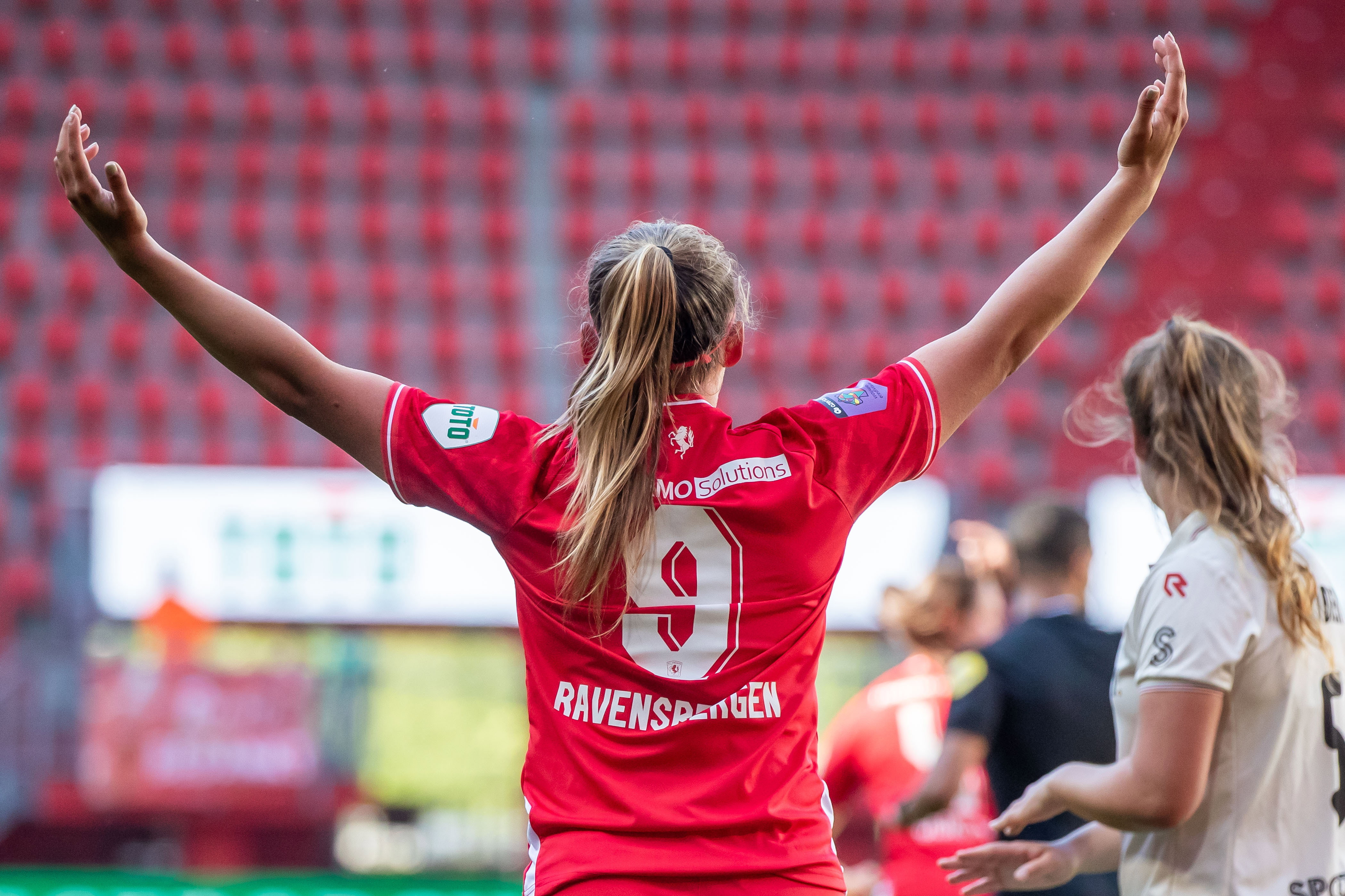 Jaimy Ravensbergen bij FC Twente