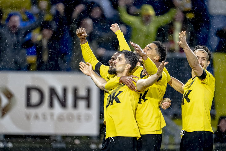 NAC-spelers juichen