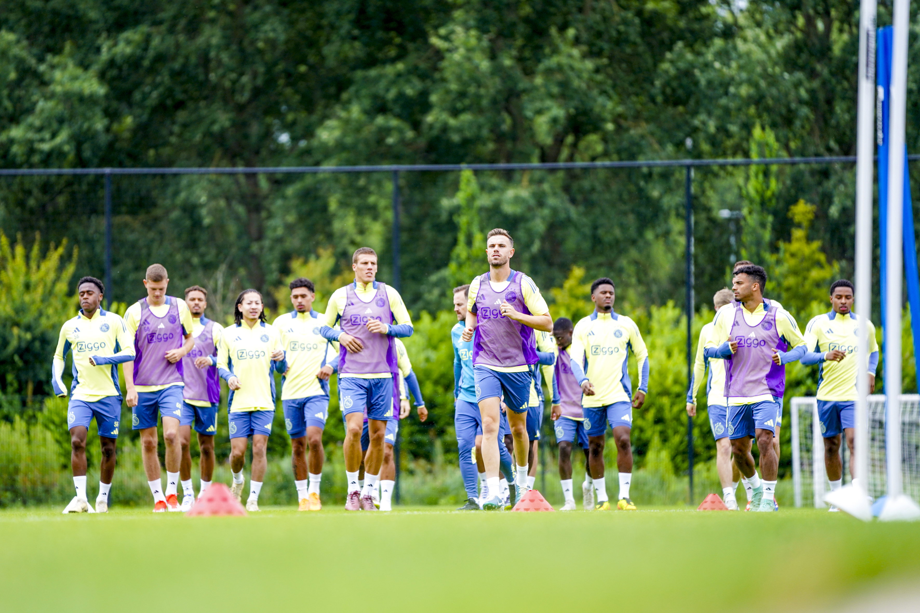 Ajax traint in aanloop naar het nieuwe seizoen