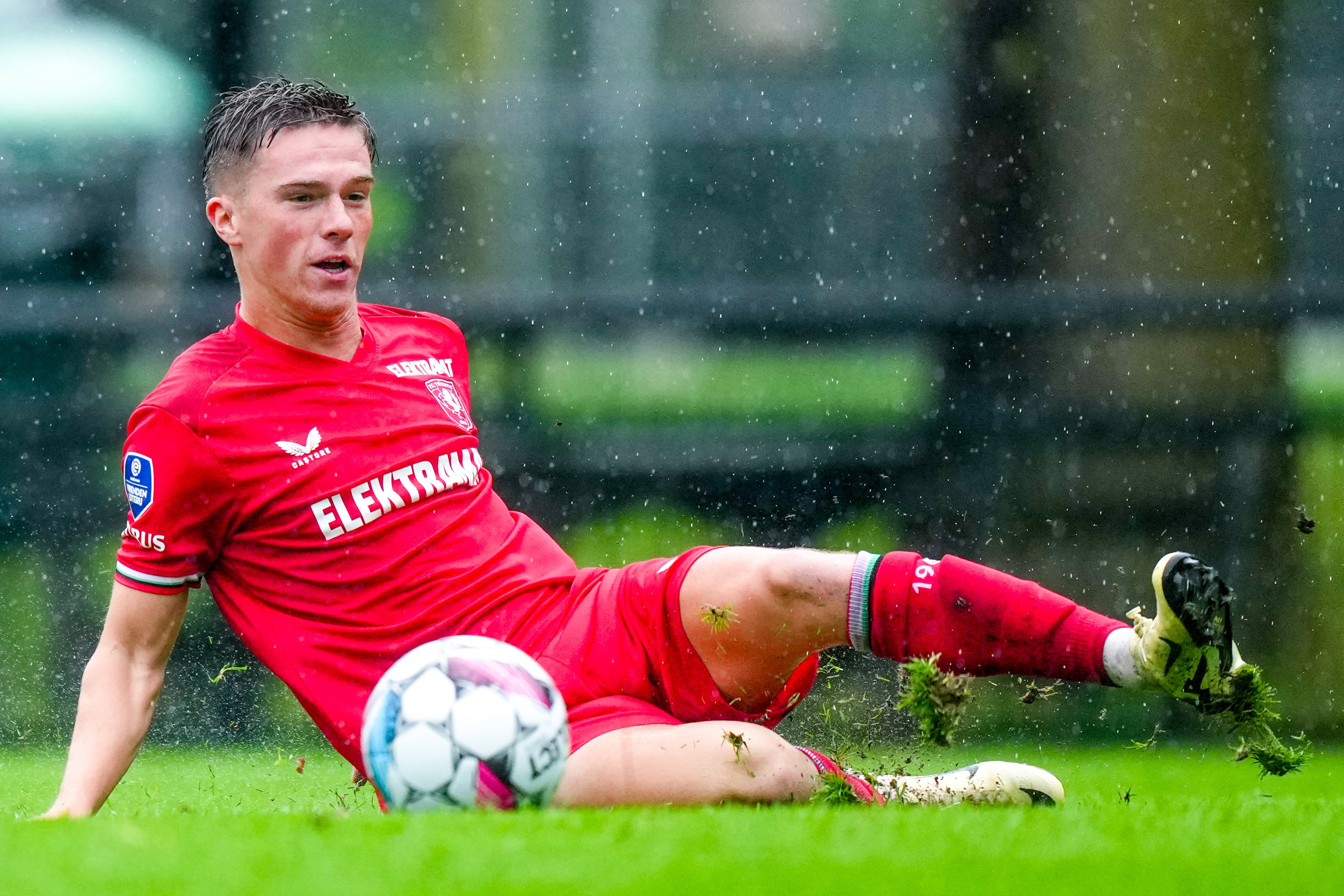 Daan Rots maakt een sliding
