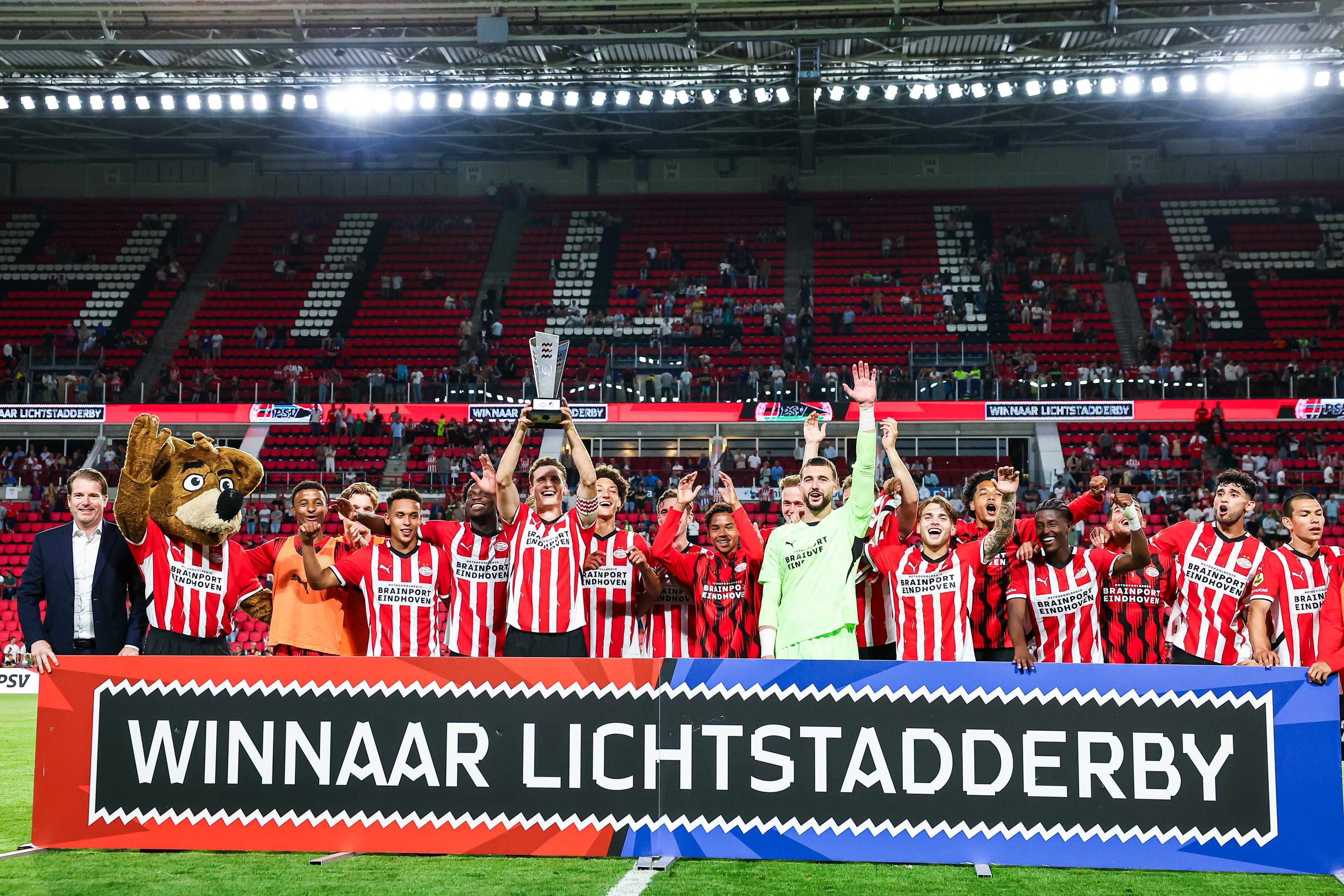 PSV won de Lichtstadderby in 2024