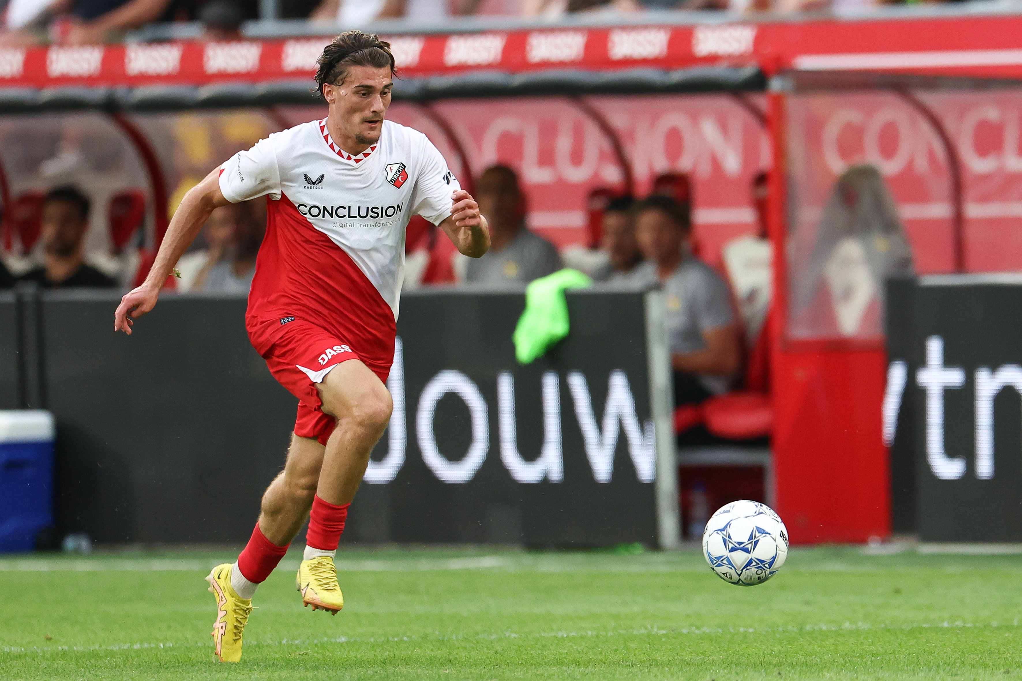 Anthony Descotte namens FC Utrecht
