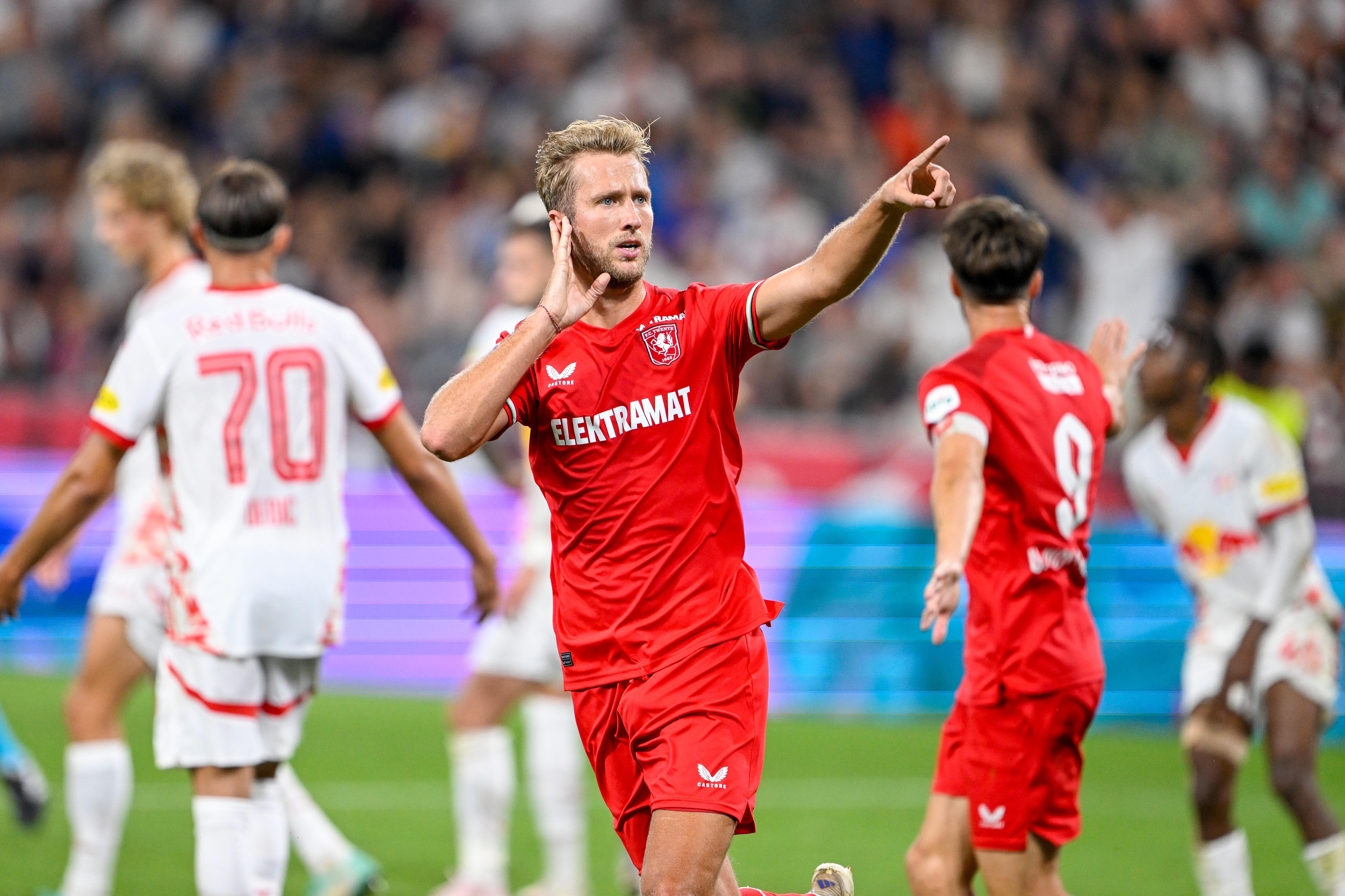 Michel Vlap heeft zojuist gescoord tegen FC Salzburg
