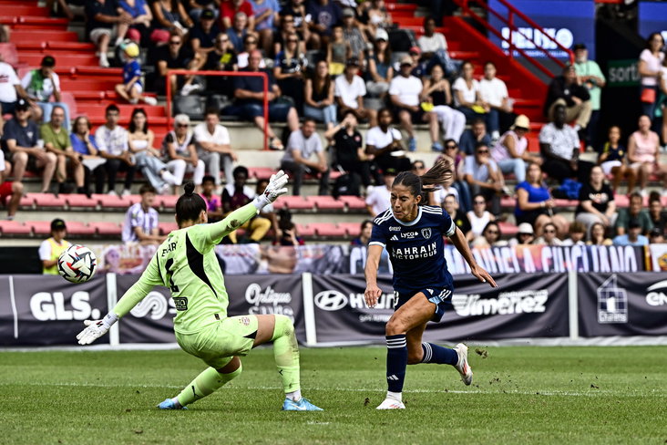 Nicky Evrard in actie namens PSV