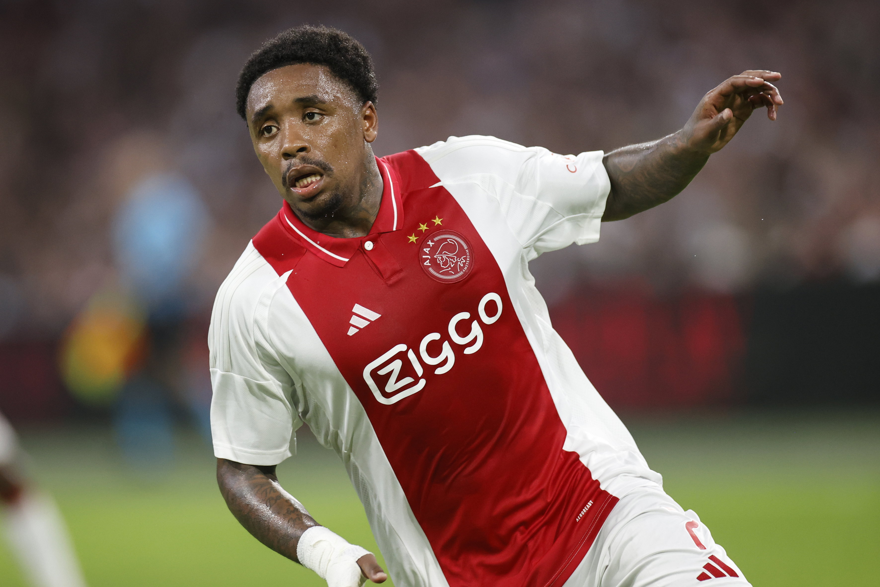 Steven Bergwijn namens Ajax in de Johan Cruijff Arena