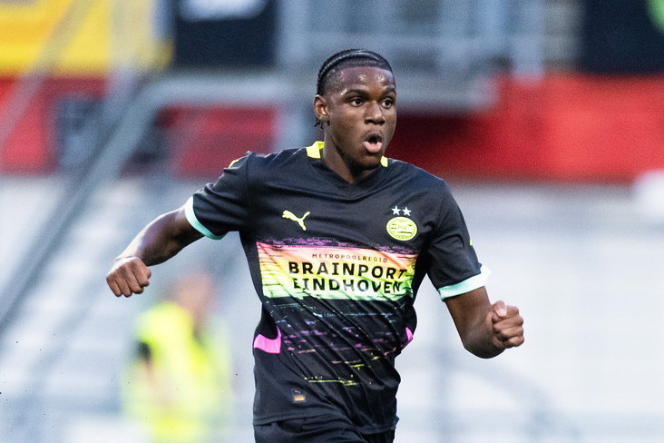 Madi Monamay tegen MVV