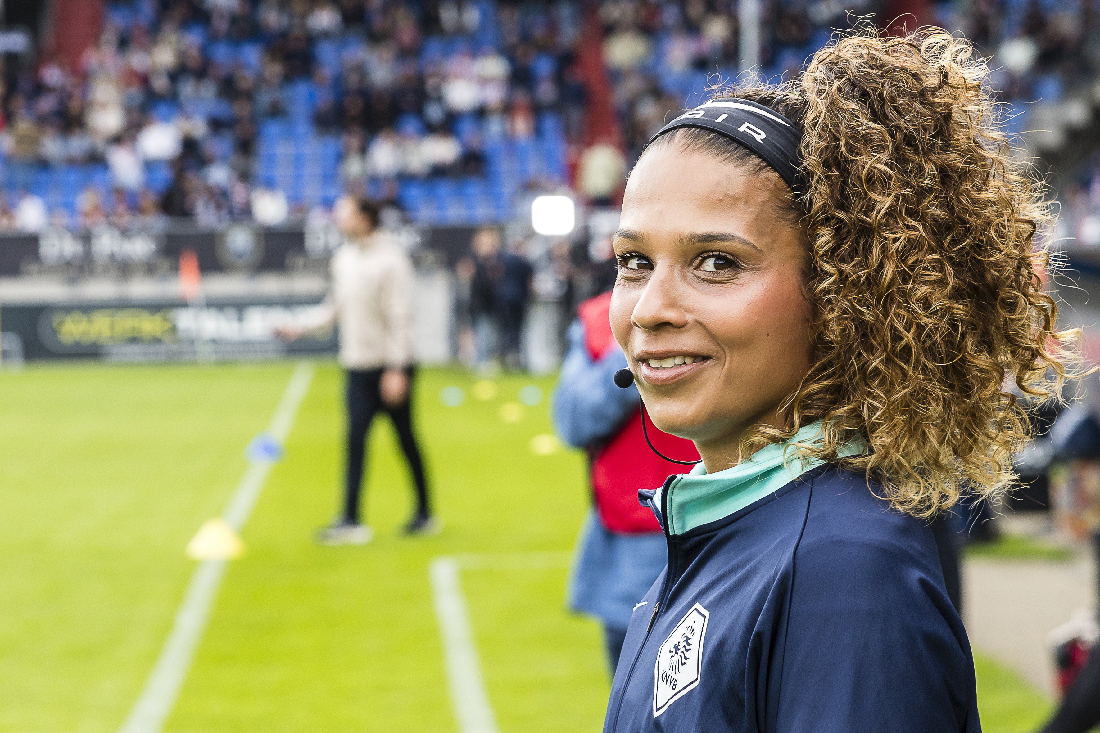Shona Shukrula bij haar debuut in de Eredivisie