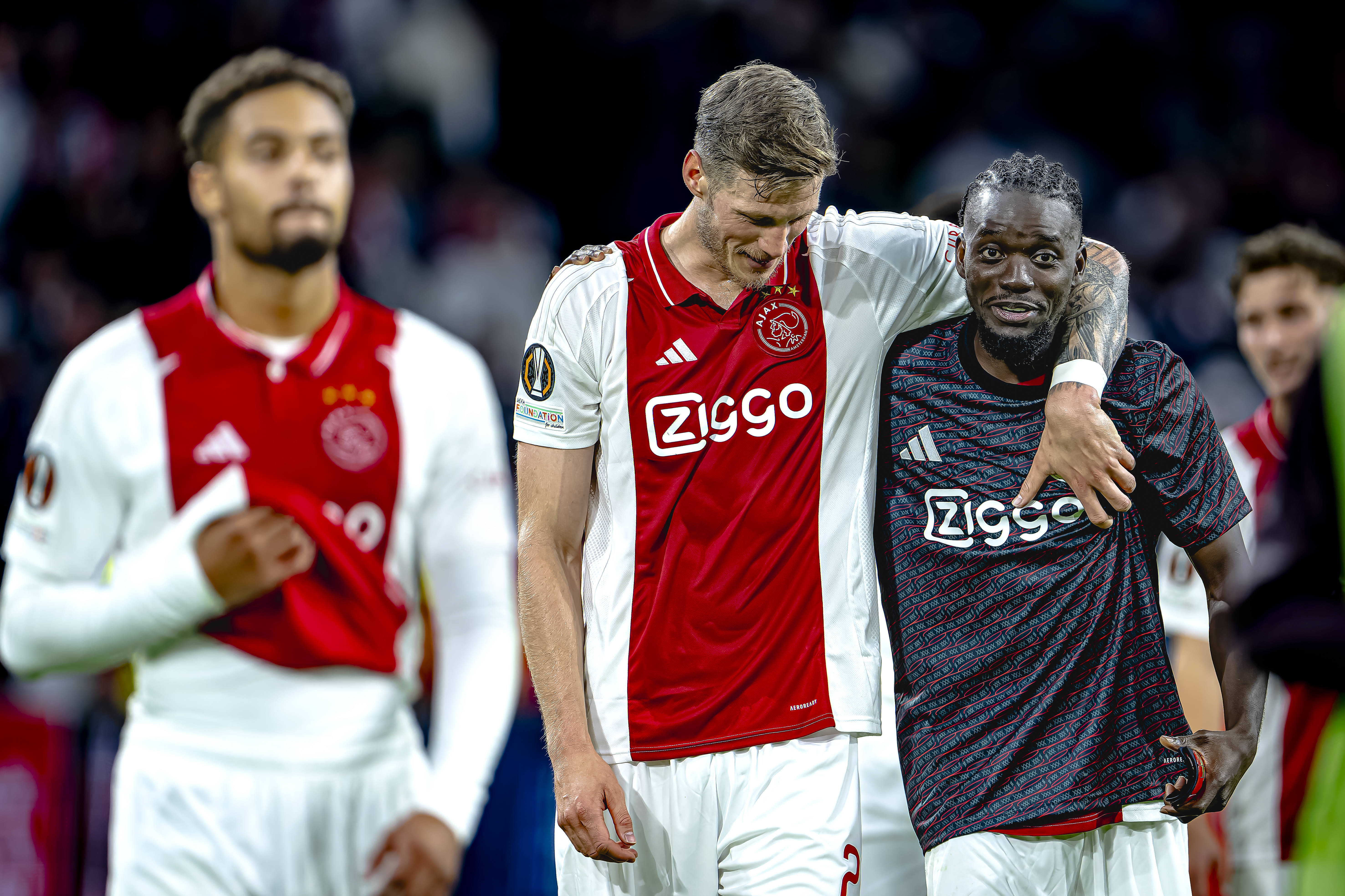 Wout Weghorst en Bertrand Traoré