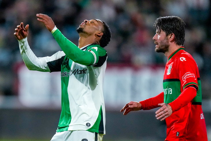 Quinten Timber baalt in het duel met NEC