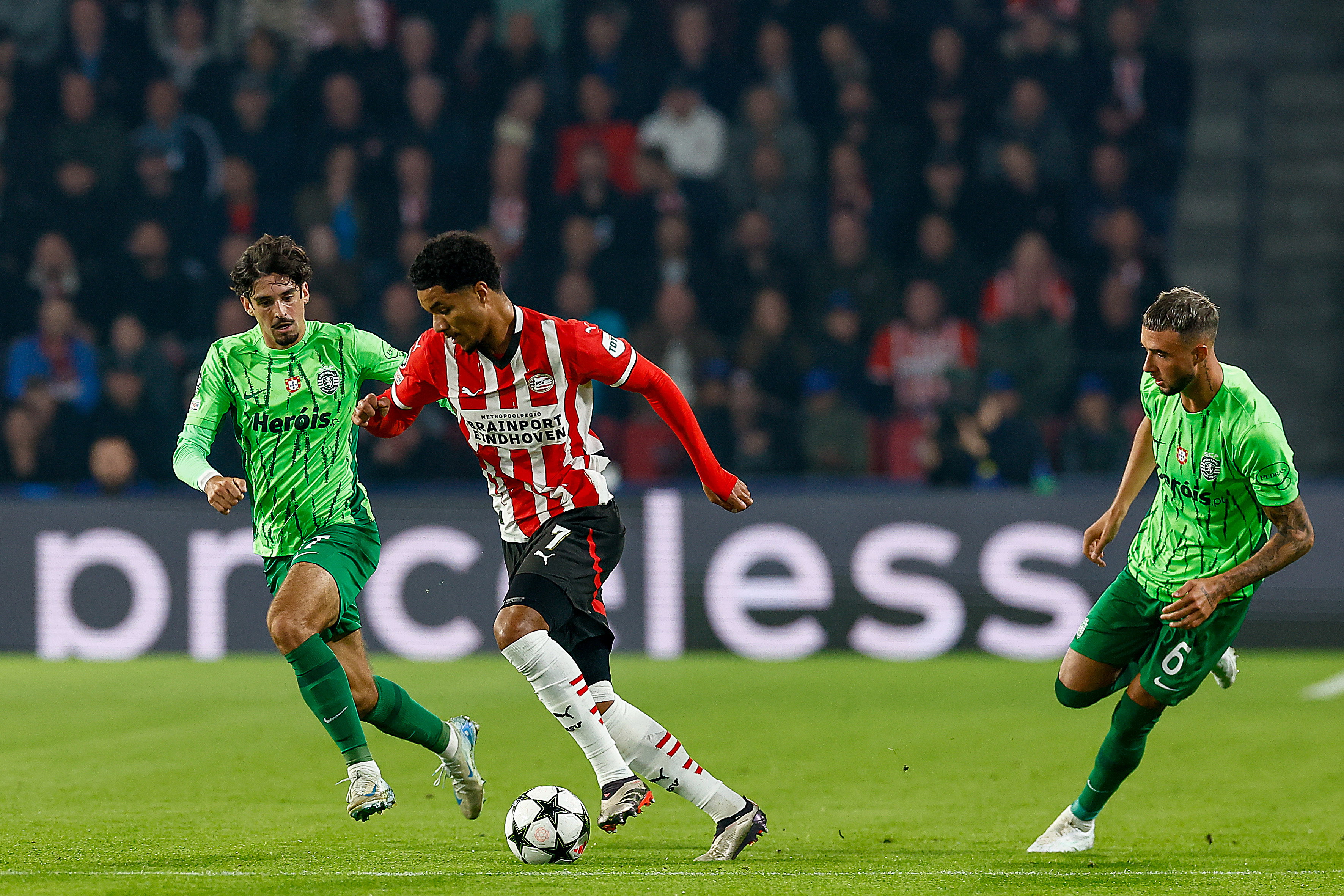 Malik Tillman tegen Sporting Portugal