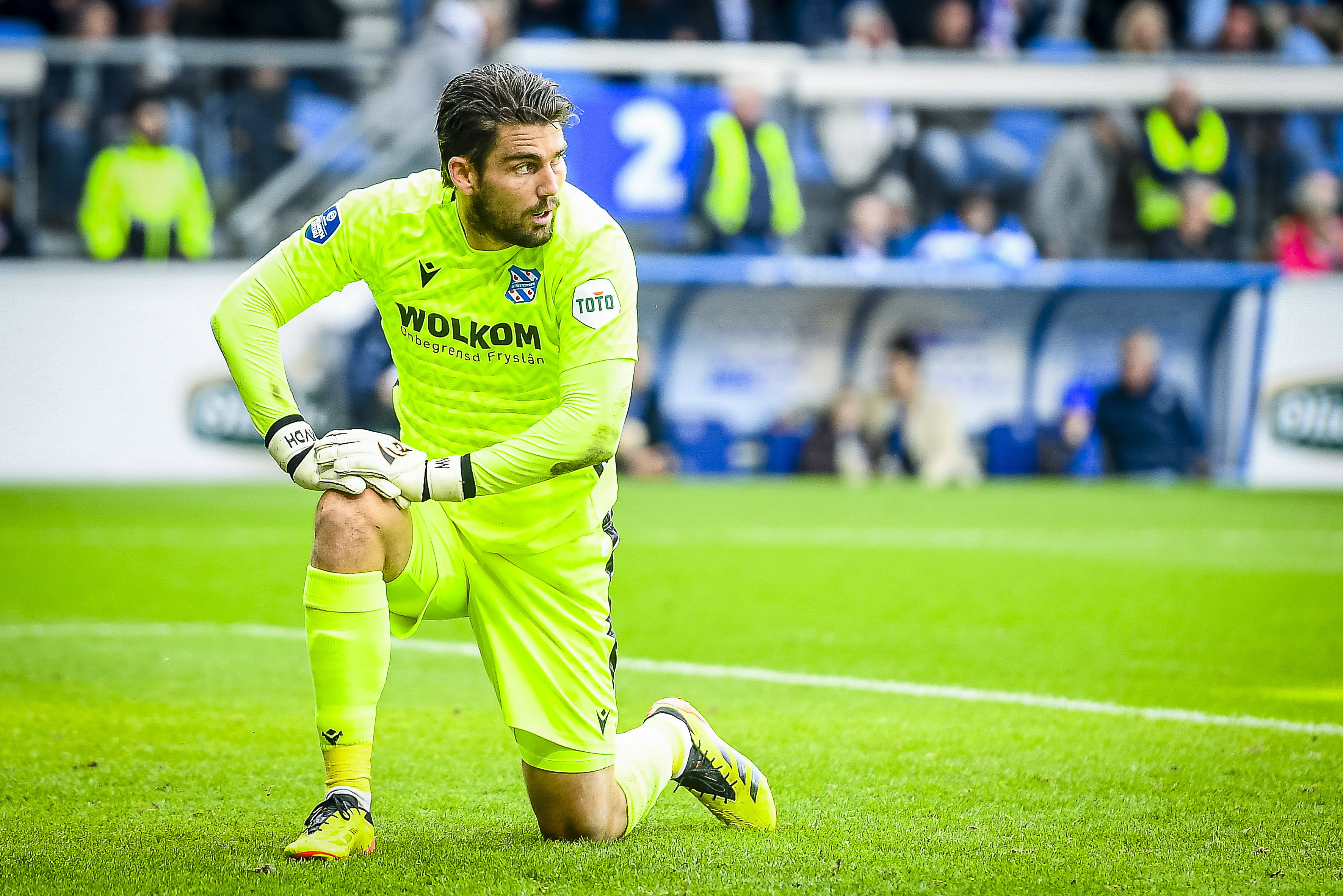 Mickey van der Hart namens SC Heerenveen