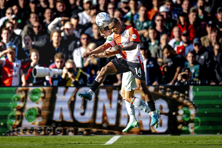 Igor Paixao in duel met Bas Kuipers