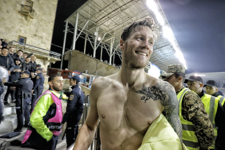 Wout Weghorst zonder shirt